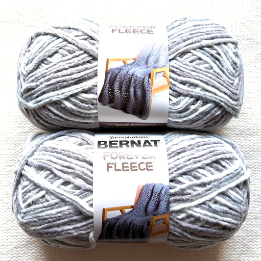 2 Balls x 280g Bernat Forever Fleece Super Chunky Yarn :  Jasmine