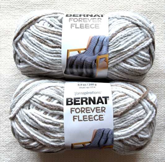2 Balls x 280g Bernat Forever Fleece Super Chunky Yarn : Latte