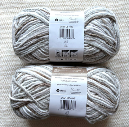 2 Balls x 280g Bernat Forever Fleece Super Chunky Yarn : Latte