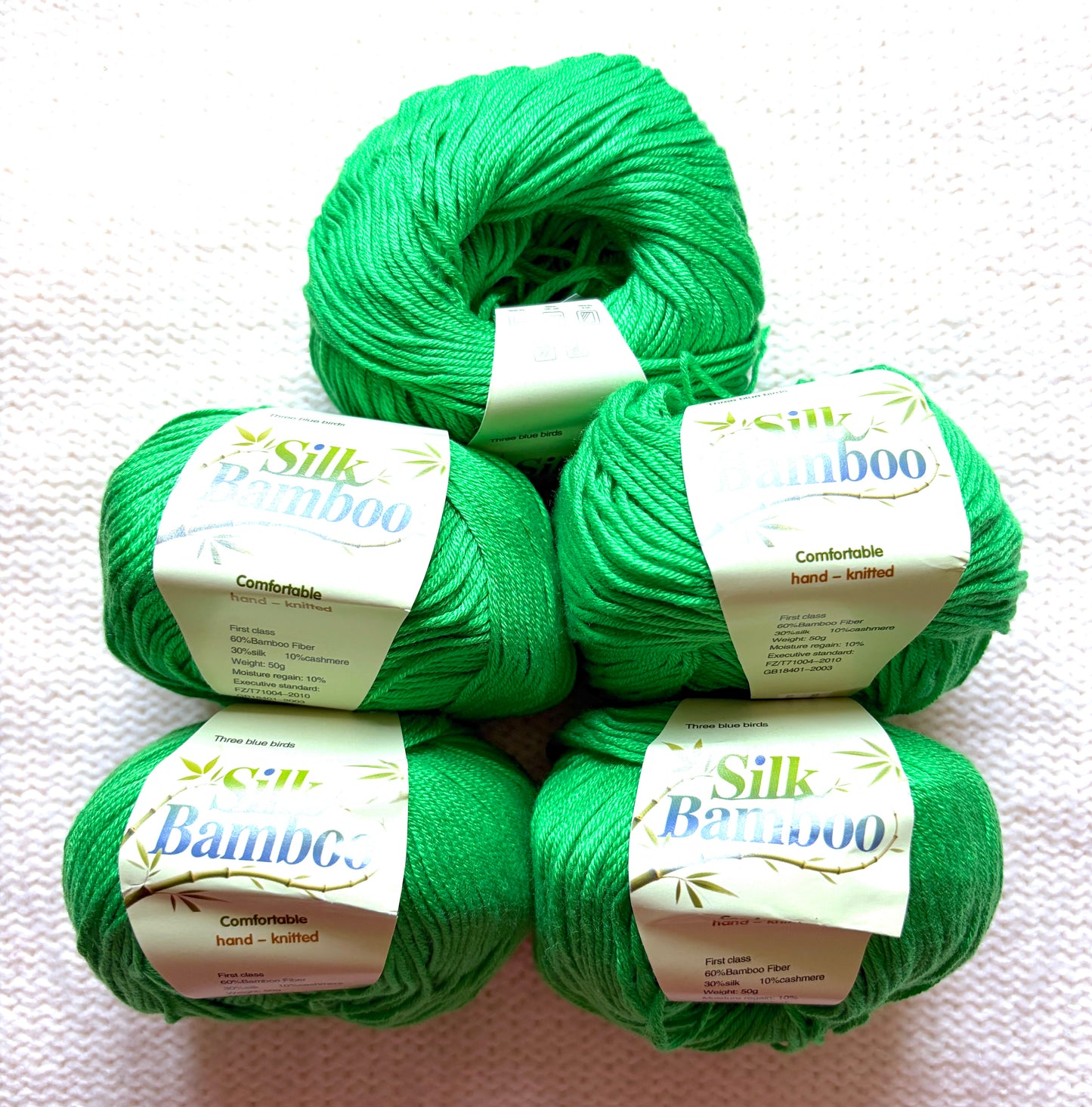 5 balls x 50g Cashmere Silk yarn : Cashmere + Silk + Bamboo fiber : 22 Kelly Green