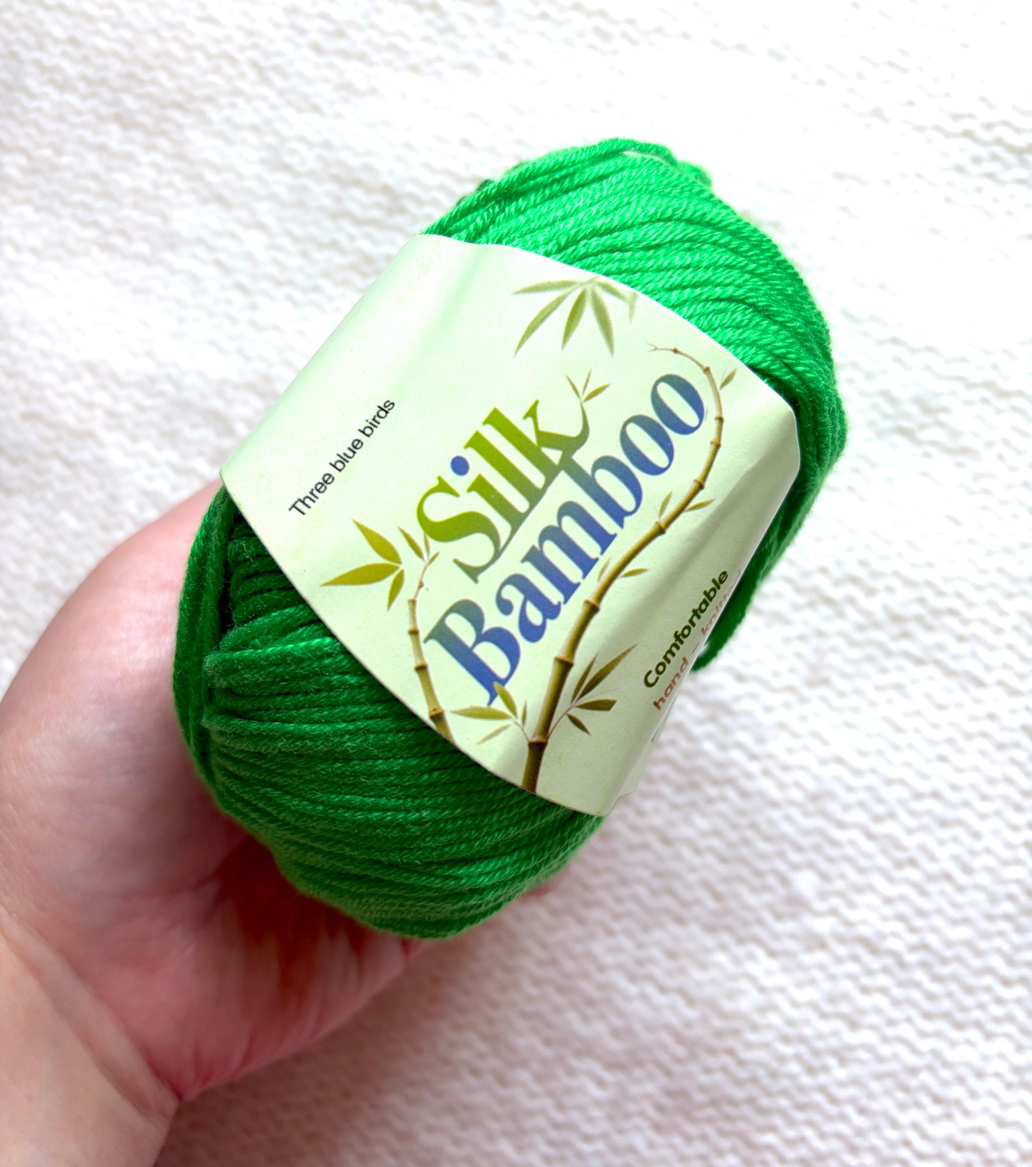 5 balls x 50g Cashmere Silk yarn : Cashmere + Silk + Bamboo fiber : 22 Kelly Green