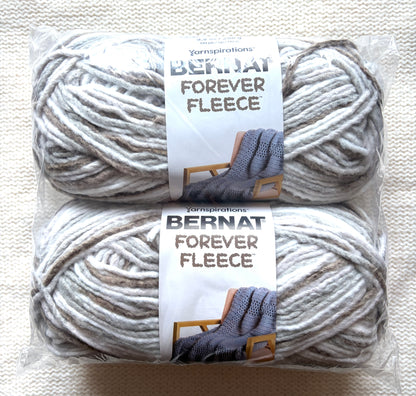 2 Balls x 280g Bernat Forever Fleece Super Chunky Yarn : Latte