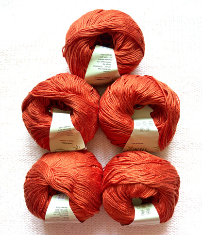 5 balls x 50g Cashmere Silk yarn : Cashmere + Silk + Bamboo fiber : 13 Burnt Orange