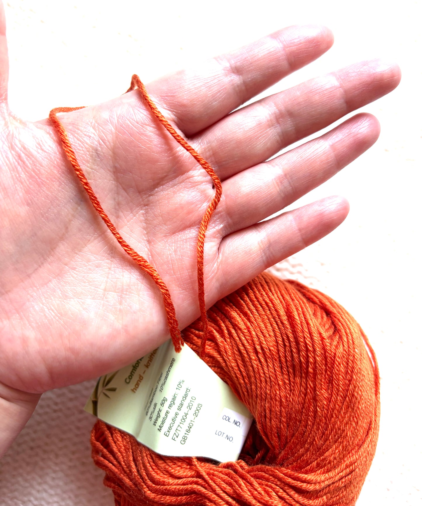 5 balls x 50g Cashmere Silk yarn : Cashmere + Silk + Bamboo fiber : 13 Burnt Orange