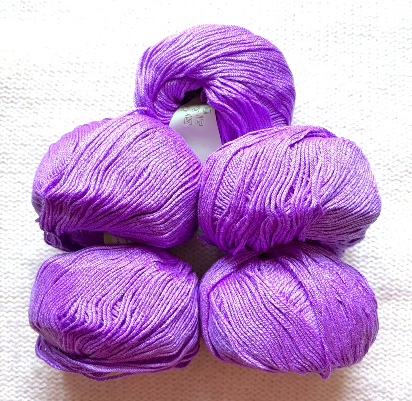5 balls x 50g Cashmere Silk yarn : Cashmere + Silk + Bamboo fiber : 19 Orchid Purple