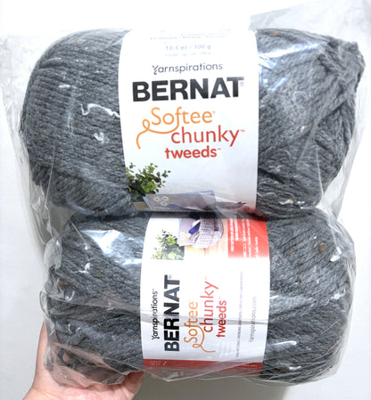 2 balls x 300g Bernat Softee Chunky Tweed Yarn : True Grey Tweed