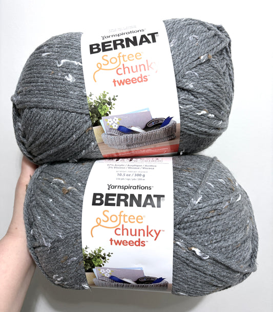 2 balls x 300g Bernat Softee Chunky Tweed Yarn : True Grey Tweed