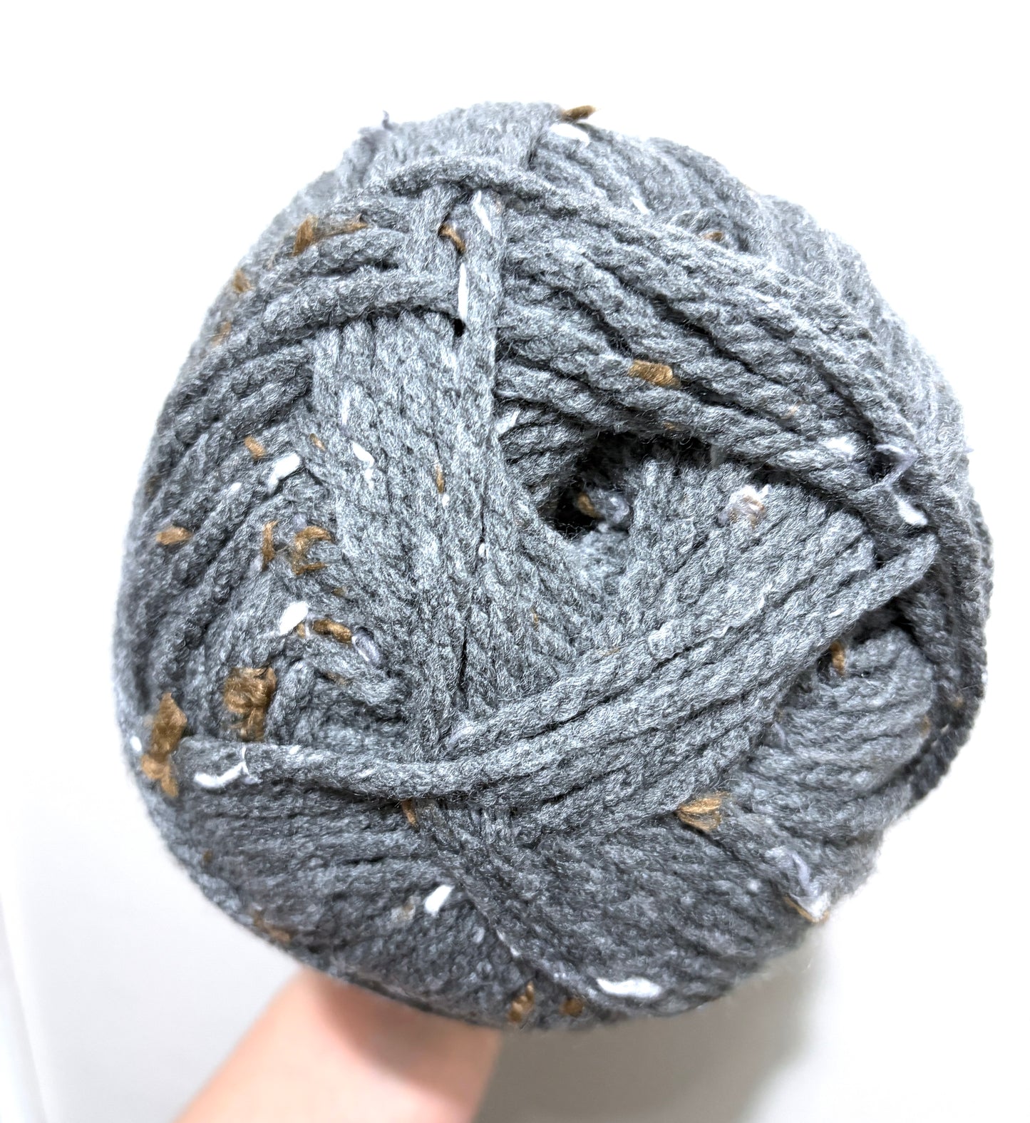 2 balls x 300g Bernat Softee Chunky Tweed Yarn : True Grey Tweed