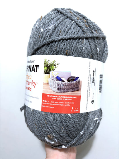2 balls x 300g Bernat Softee Chunky Tweed Yarn : True Grey Tweed