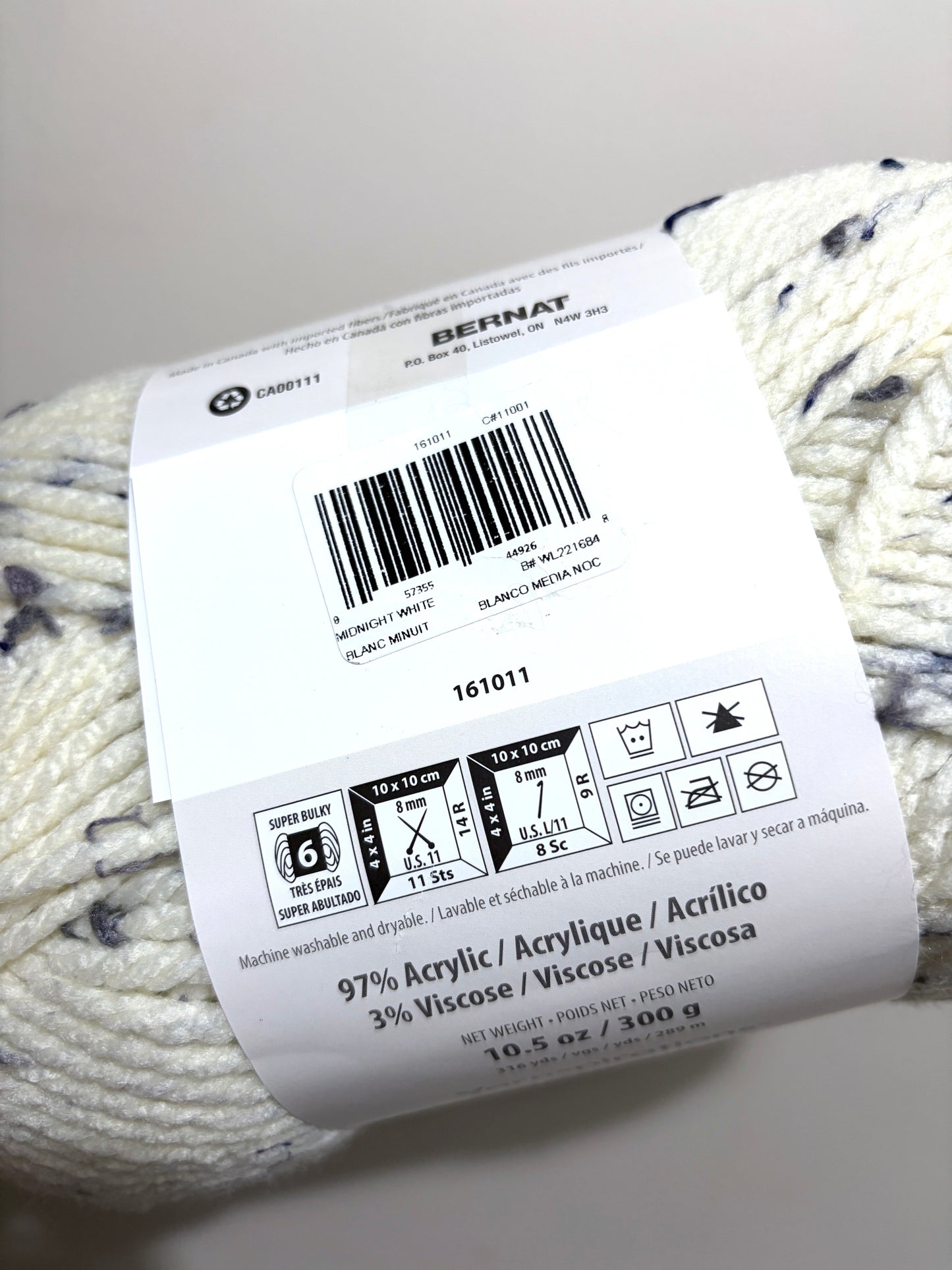 2 balls x 300g Bernat Softee Chunky Tweed Yarn : Midnight White