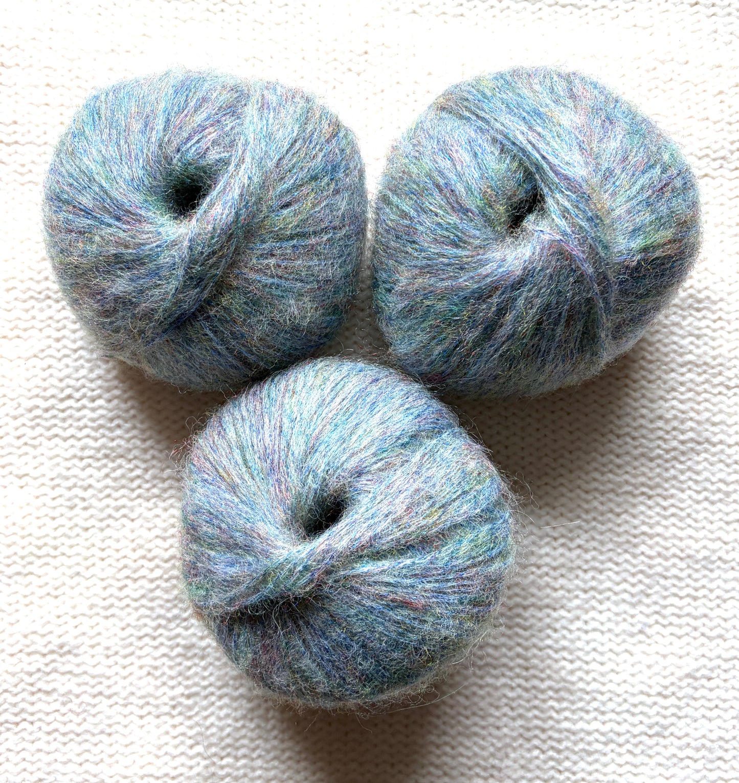 3 balls x 25g Glitter Mohair yarn : Mohair + Wool + Rayon : 23 Light Blue