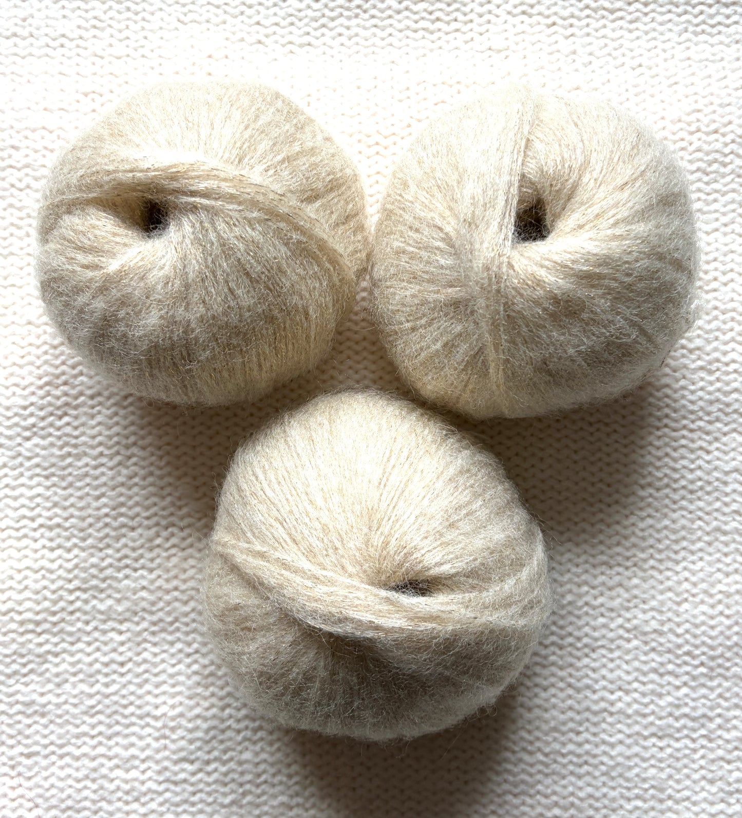 3 balls x 25g Glitter Mohair yarn : Mohair + Wool + Rayon : 02 Cream