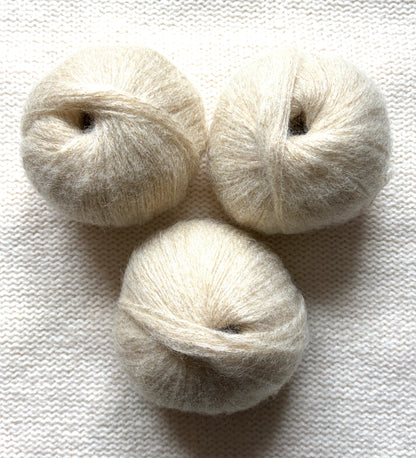3 balls x 25g Glitter Mohair yarn : Mohair + Wool + Rayon : 02 Cream
