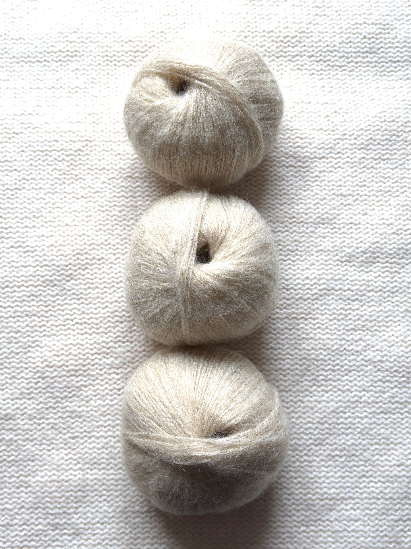 3 balls x 25g Glitter Mohair yarn : Mohair + Wool + Rayon : 02 Cream