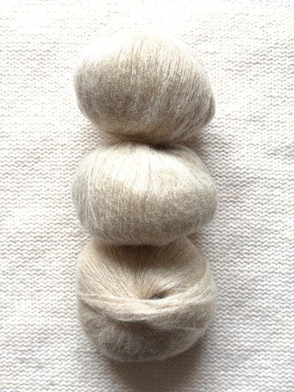 3 balls x 25g Glitter Mohair yarn : Mohair + Wool + Rayon : 02 Cream