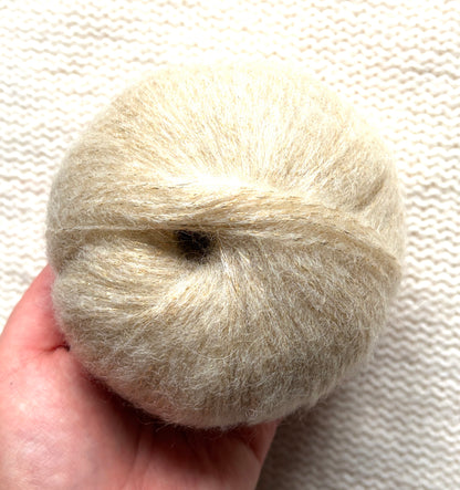 3 balls x 25g Glitter Mohair yarn : Mohair + Wool + Rayon : 02 Cream