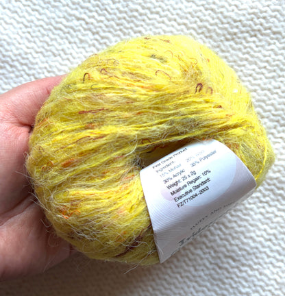 6 balls x 25g Mohair Wool yarn : Mohair + Wool + Acrylic + Polyester : 09 Yellow