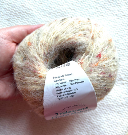 6 balls x 25g Mohair Wool yarn : Mohair + Wool + Acrylic + Polyester : 02 Cream
