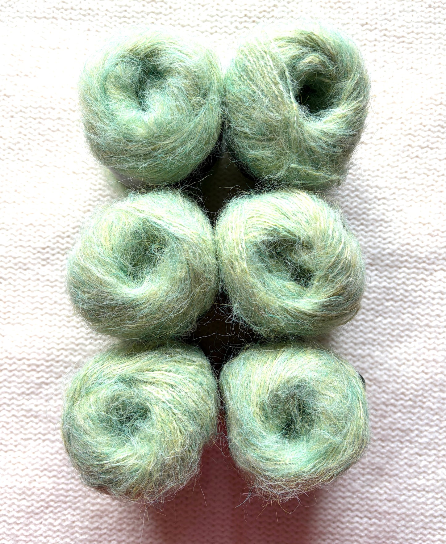 6 balls x 25g Mohair Alpaca yarn : Mohair + Alpaca + Acrylic : colour 10