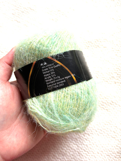 6 balls x 25g Mohair Alpaca yarn : Mohair + Alpaca + Acrylic : colour 10