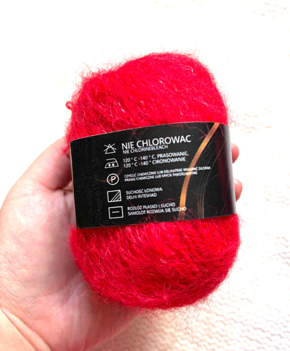 6 balls x 25g Mohair Alpaca yarn : Mohair + Alpaca + Acrylic : colour 24