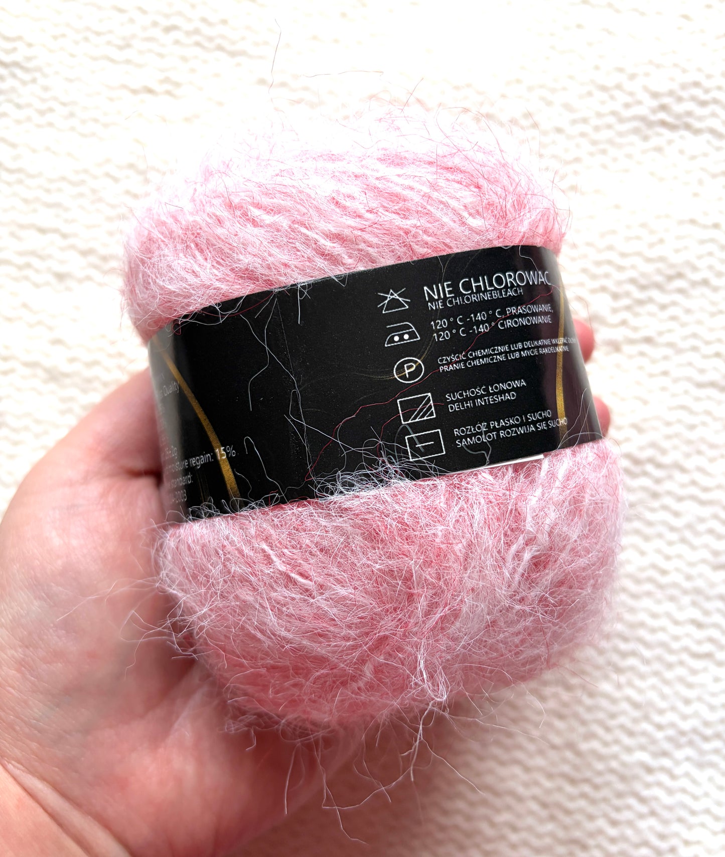 6 balls x 25g Mohair Alpaca yarn : Mohair + Alpaca + Acrylic : colour 01