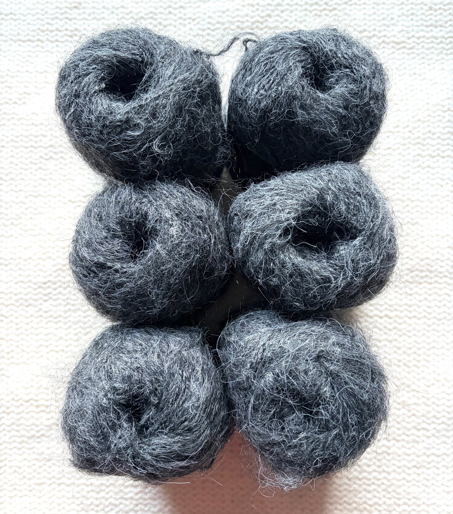 6 balls x 25g Mohair Alpaca yarn : Mohair + Alpaca + Acrylic : colour 16