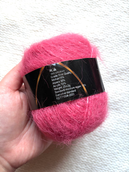 6 balls x 25g Mohair Alpaca yarn : Mohair + Alpaca + Acrylic : colour 23