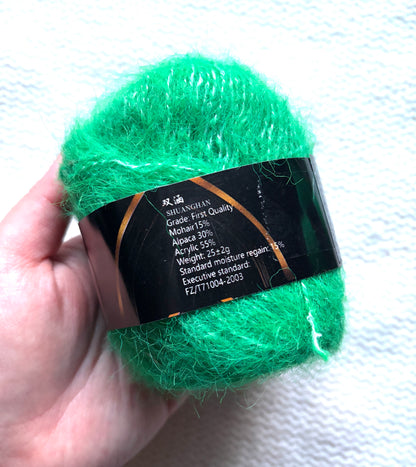 6 balls x 25g Mohair Alpaca yarn : Mohair + Alpaca + Acrylic : colour 25