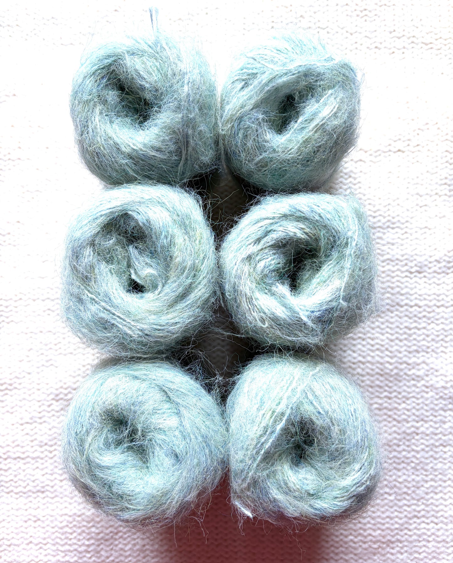 6 balls x 25g Mohair Alpaca yarn : Mohair + Alpaca + Acrylic : colour 11