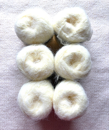 6 balls x 25g Mohair Alpaca yarn : Mohair + Alpaca + Acrylic : colour 19