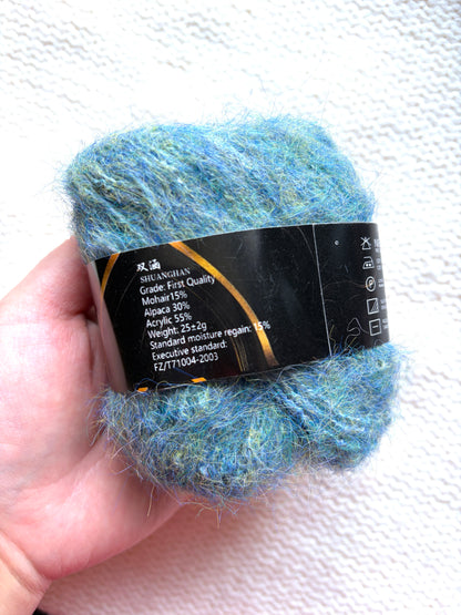 6 balls x 25g Mohair Alpaca yarn : Mohair + Alpaca + Acrylic : colour 12