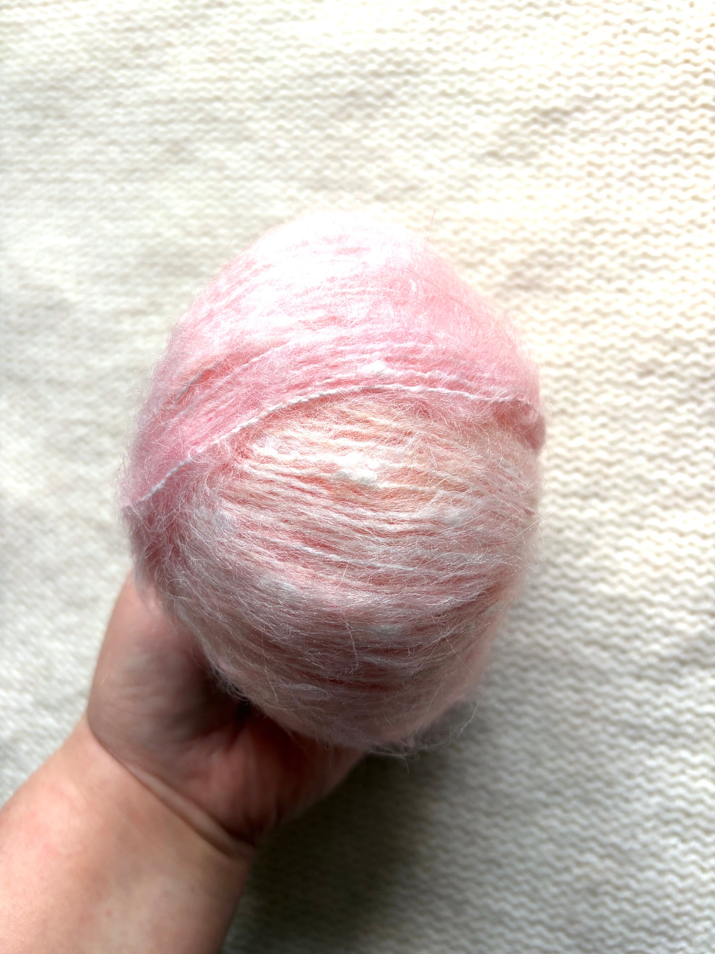3 balls x 50g Mohair yarn : Gradient Pink  Multicolour : 01