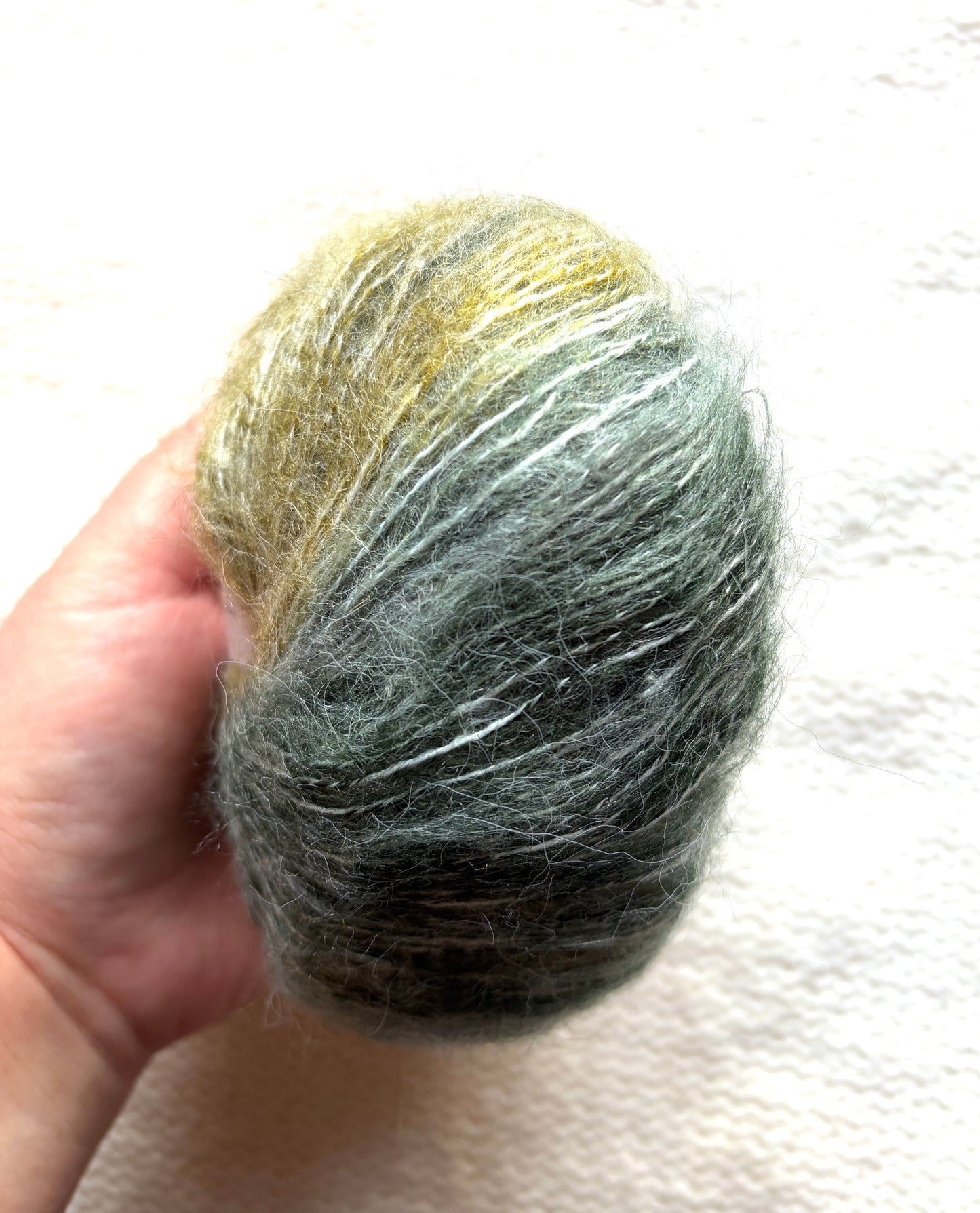 4 balls x 25g Cashmere Mohair yarn : Mohair + Wool + Cashmere + Nylon : Colour 25