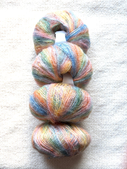 4 balls x 25g Cashmere Mohair yarn : Mohair + Wool + Cashmere + Nylon : Colour 24