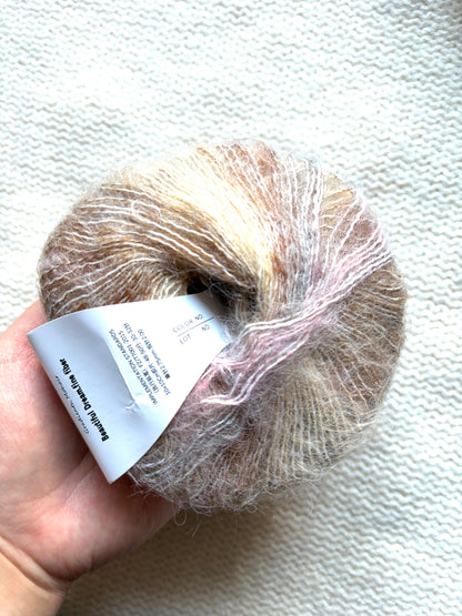 4 balls x 25g Cashmere Mohair yarn : Mohair + Wool + Cashmere + Nylon : Colour 01