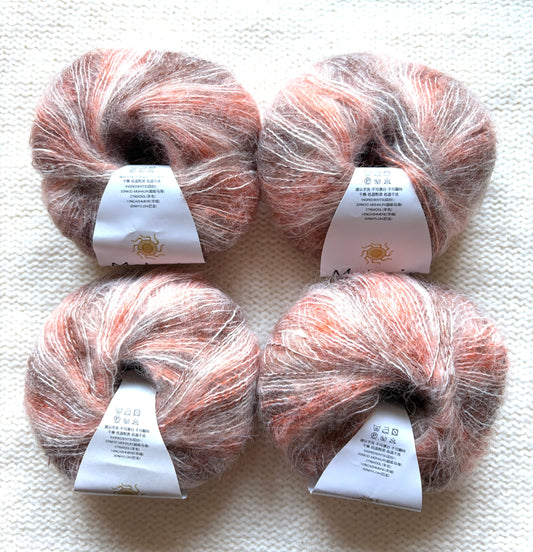 4 balls x 25g Cashmere Mohair yarn : Mohair + Wool + Cashmere + Nylon : Colour 18