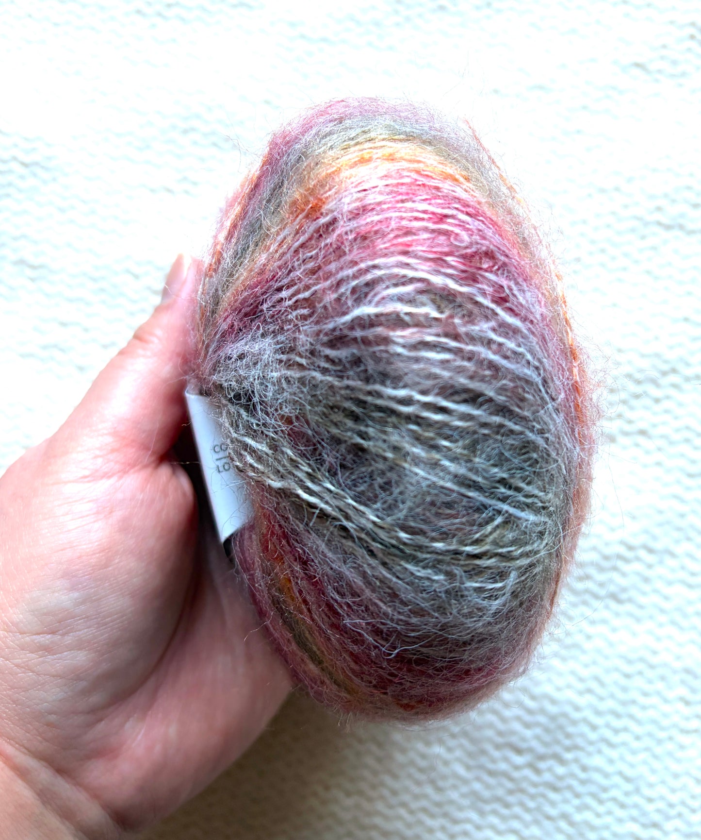 4 balls x 25g Cashmere Mohair yarn : Mohair + Wool + Cashmere + Nylon : Colour 21