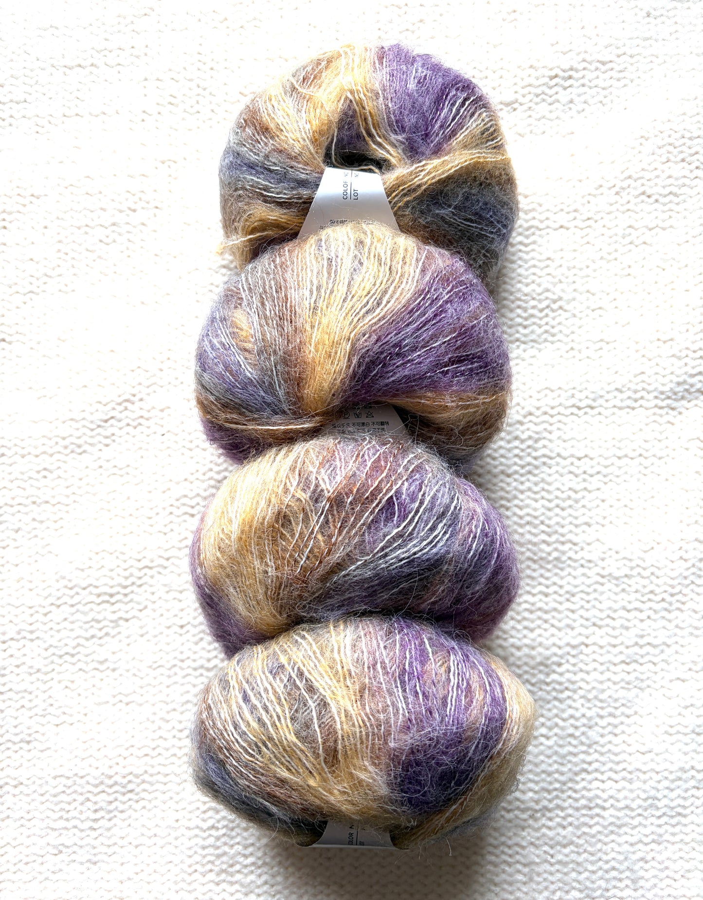 4 balls x 25g Cashmere Mohair yarn : Mohair + Wool + Cashmere + Nylon : Colour 22