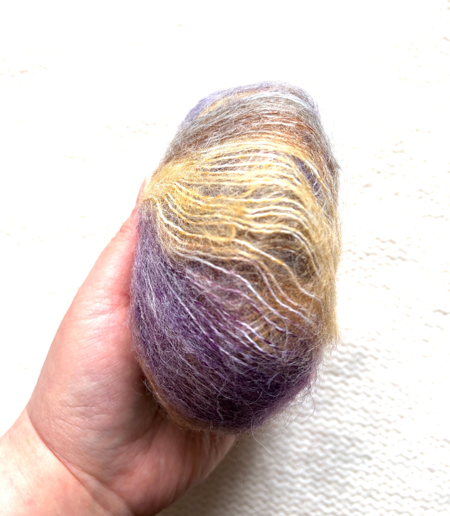 4 balls x 25g Cashmere Mohair yarn : Mohair + Wool + Cashmere + Nylon : Colour 22