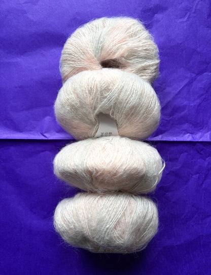 4 balls x 25g Cashmere Mohair yarn : Mohair + Wool + Cashmere + Nylon : Colour 12
