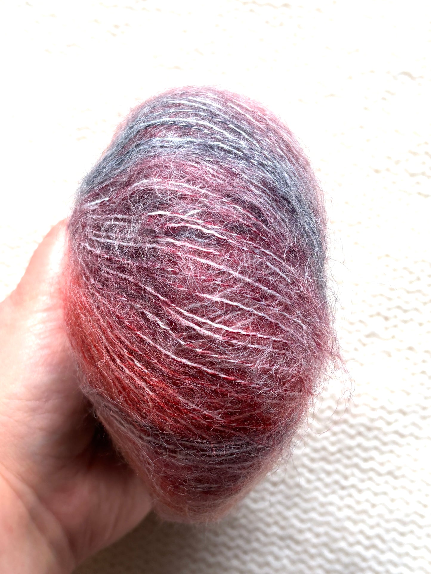 4 balls x 25g Cashmere Mohair yarn : Mohair + Wool + Cashmere + Nylon : Colour 04