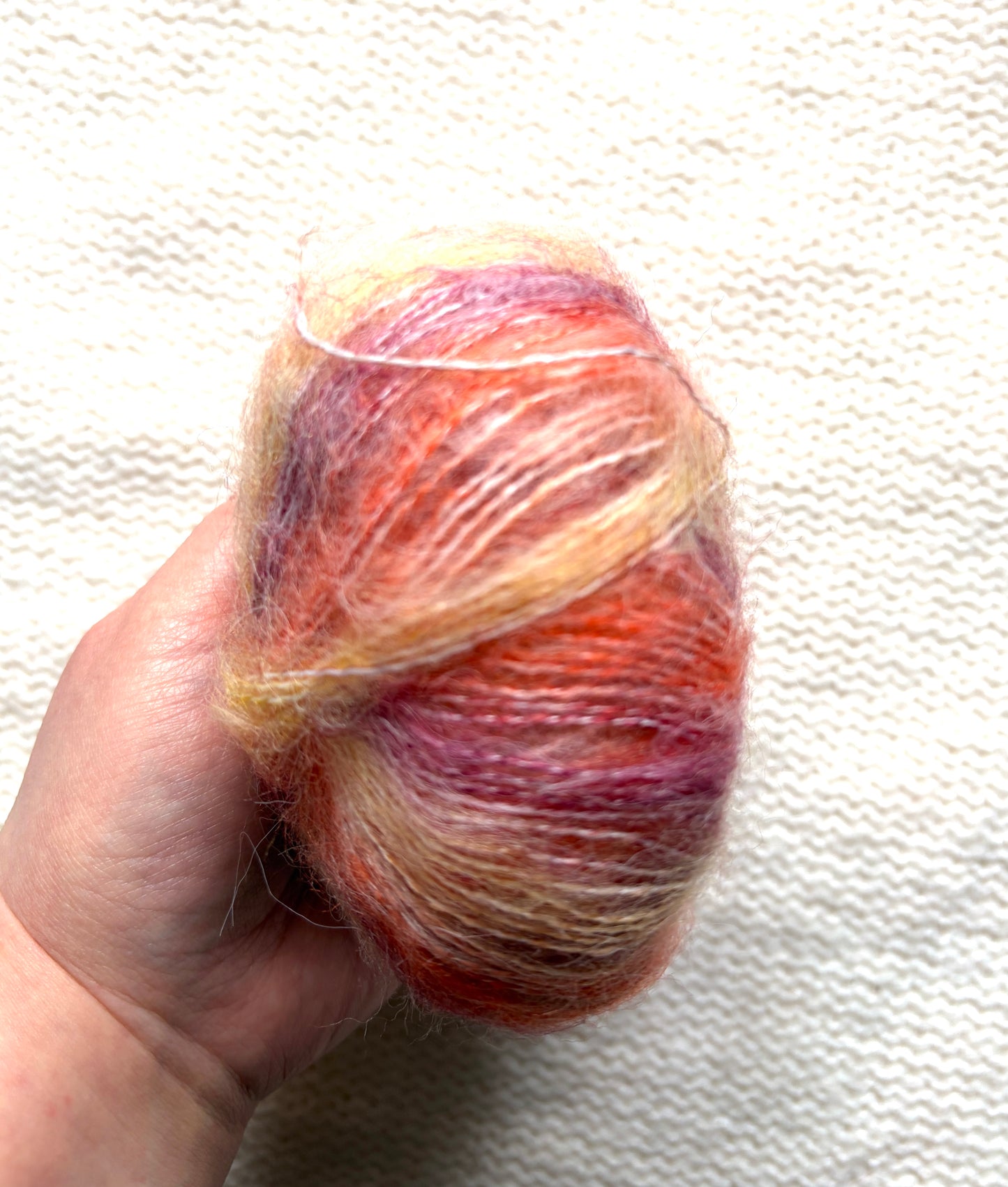 4 balls x 25g Cashmere Mohair yarn : Mohair + Wool + Cashmere + Nylon : Colour 06