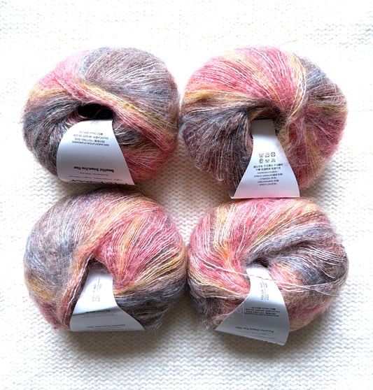 4 balls x 25g Cashmere Mohair yarn : Mohair + Wool + Cashmere + Nylon : Colour 10