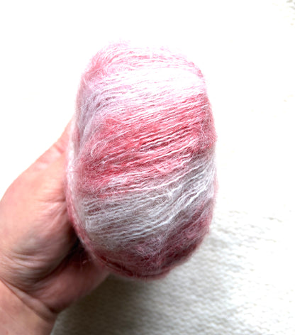 4 balls x 25g Cashmere Mohair yarn : Mohair + Wool + Cashmere + Nylon : Colour 20
