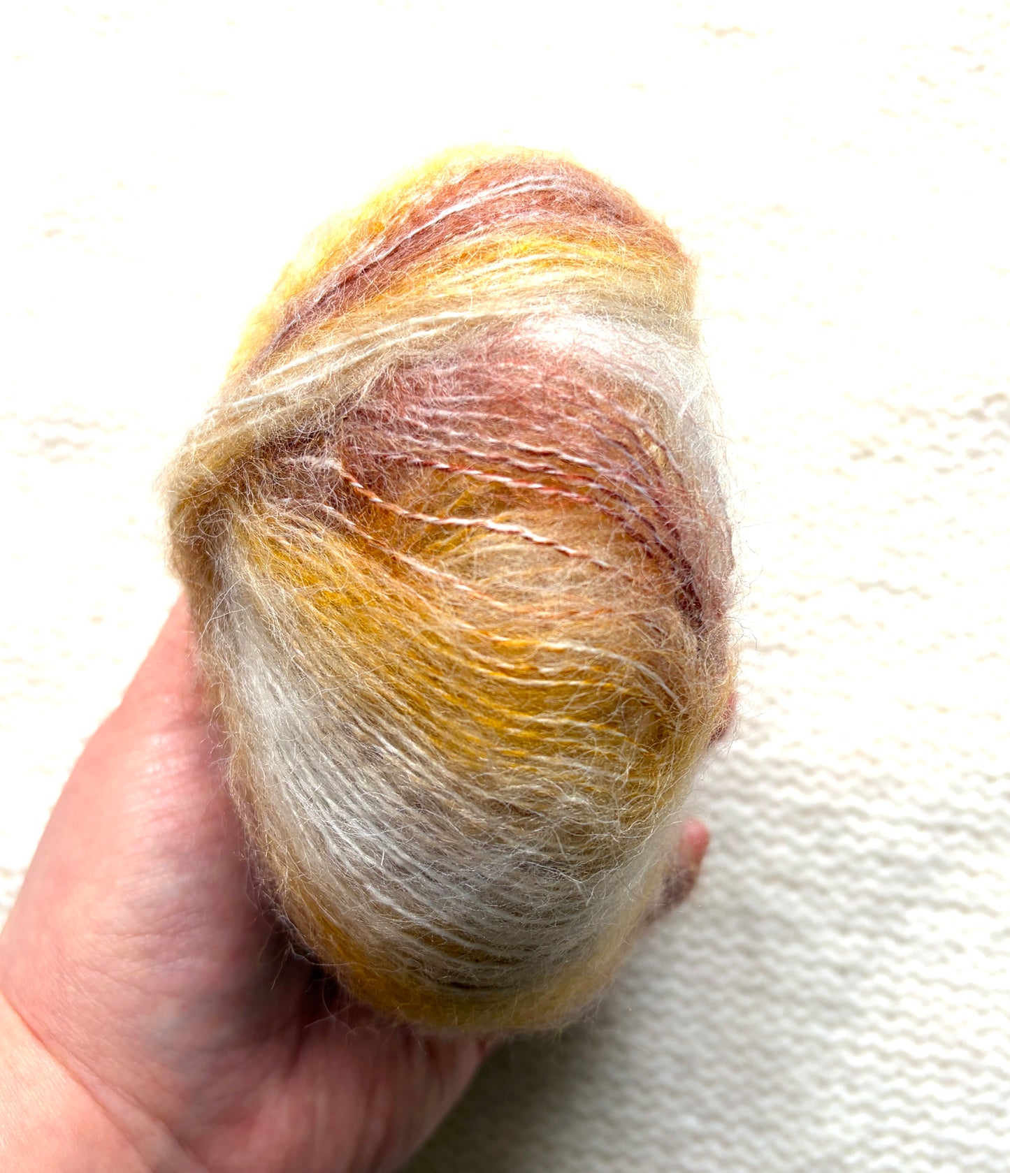 4 balls x 25g Cashmere Mohair yarn : Mohair + Wool + Cashmere + Nylon : Colour 25