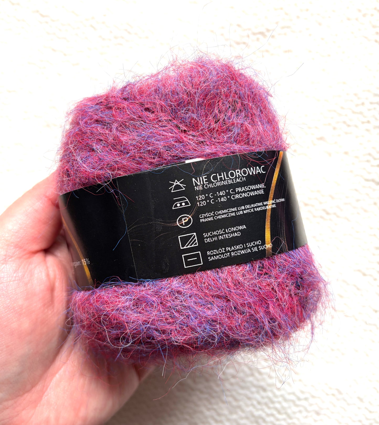 6 balls x 25g Mohair Alpaca yarn : Mohair + Alpaca + Acrylic : colour 04