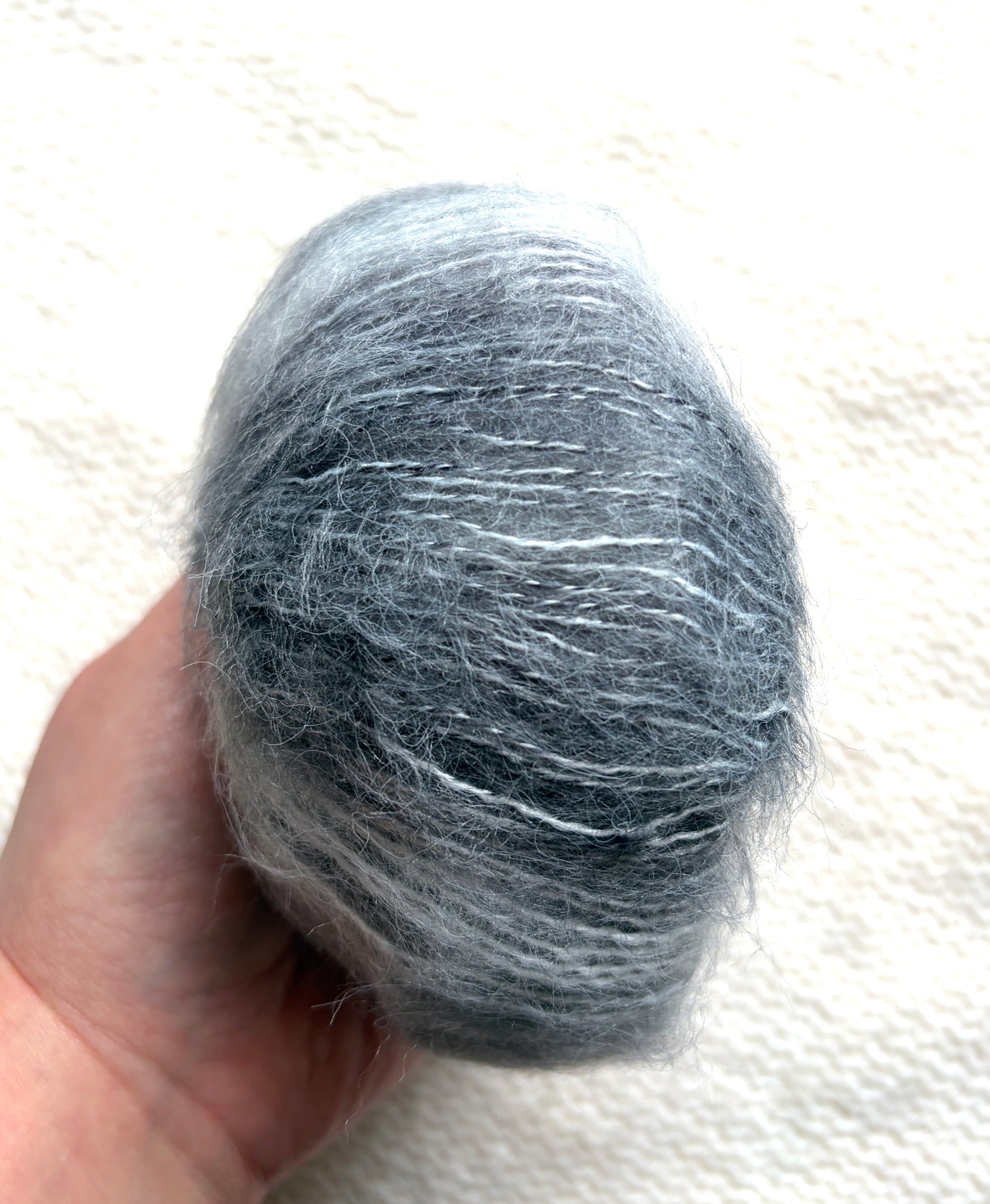 4 balls x 25g Cashmere Mohair yarn : Mohair + Wool + Cashmere + Nylon : Colour 09
