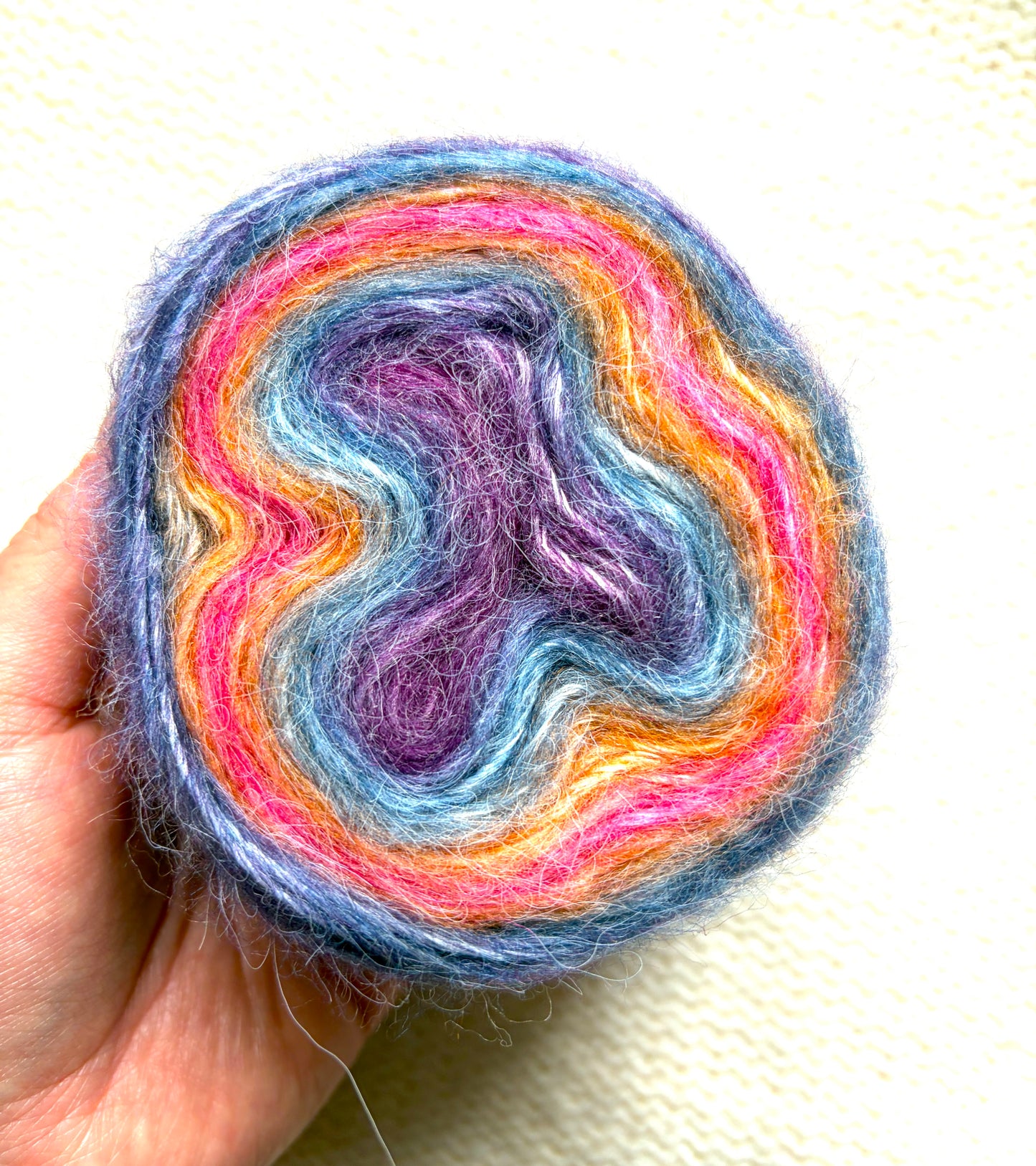 2 cakes x 50g Gradient Wool Blend Yarn : Colour 01 Vibrant