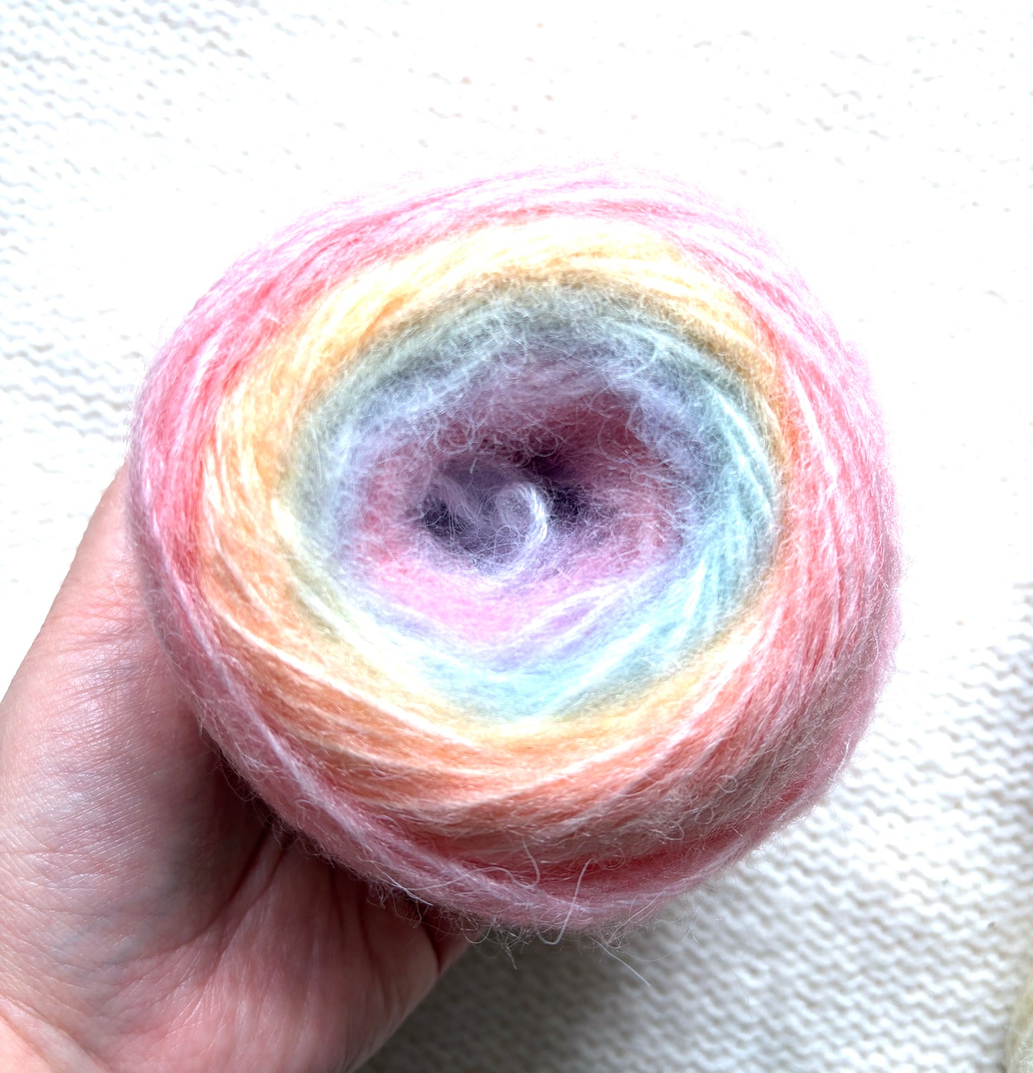 2 cakes x 50g Gradient Wool Blend Yarn : Colour 02 Pastel